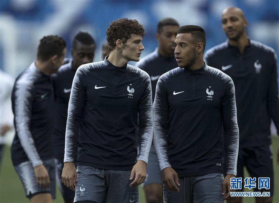 爱游戏入口-法国队鏖战葡萄牙队，梁靖崑带队取胜
