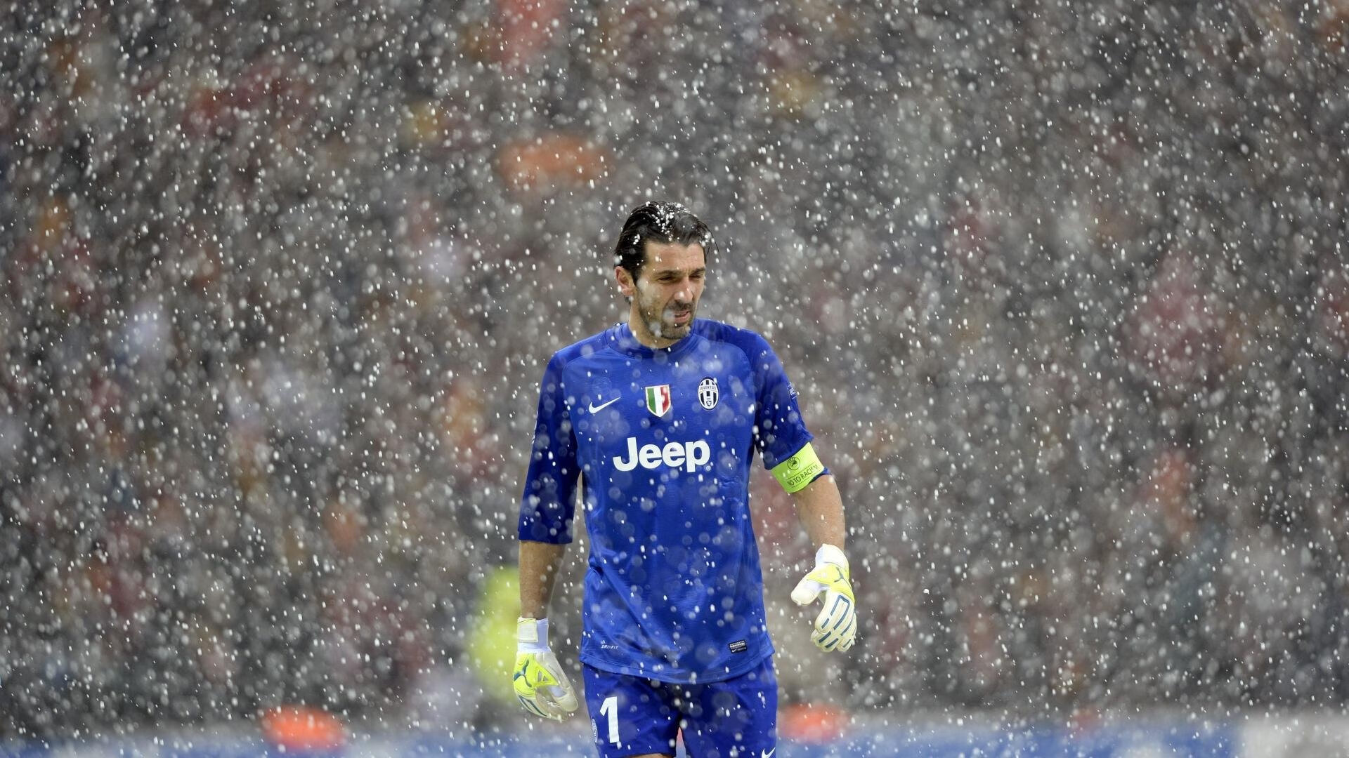 爱游戏APP-福克斯的雷霆时刻，当绝境成为英雄的序章